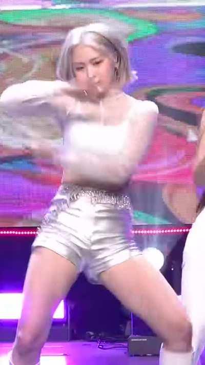 ITZY - Ryujin & Chaeryeong