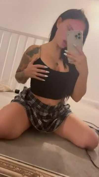 Would you breed with a Mommy like me?