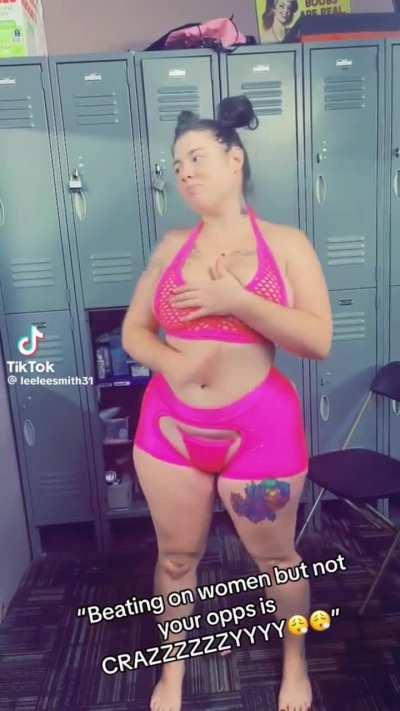 1 or 2 ⁉️ Rich PAWG VS Ghetto PAWG