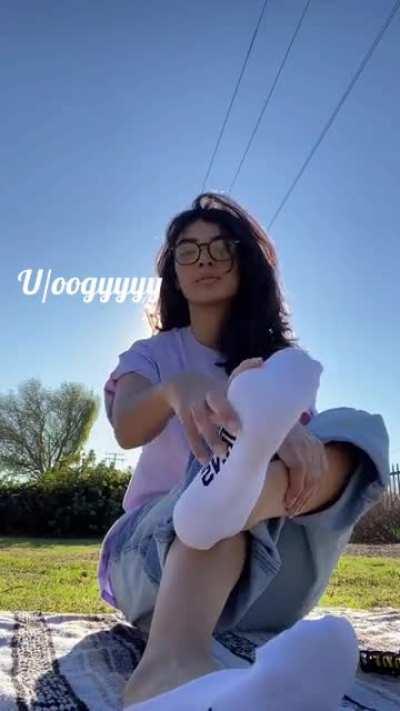 In the sun, scrunchies .. would you join me ?