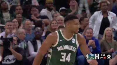 [Highlight] Giannis spins past the triple team for the jam (with replay)