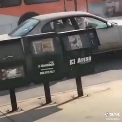 Come on take the right on red alrighty!