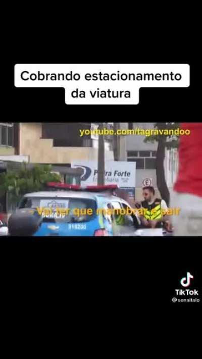 Jilson da vida real cobrando os PM