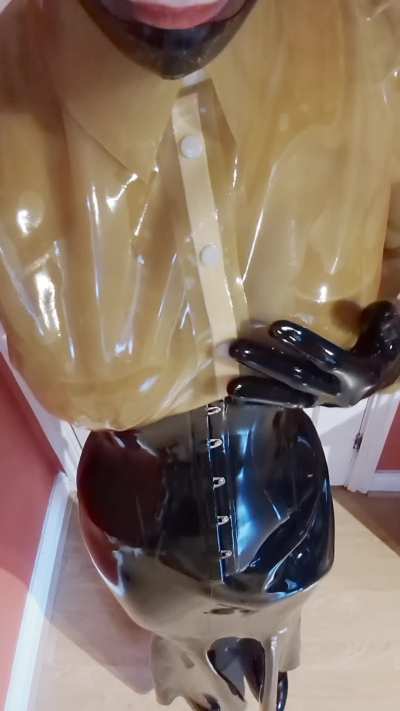 Completely covered in rubber with super tight corset 🥰