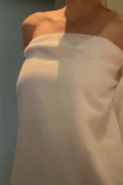 Alexandra Daddario's nipples are always rock hard