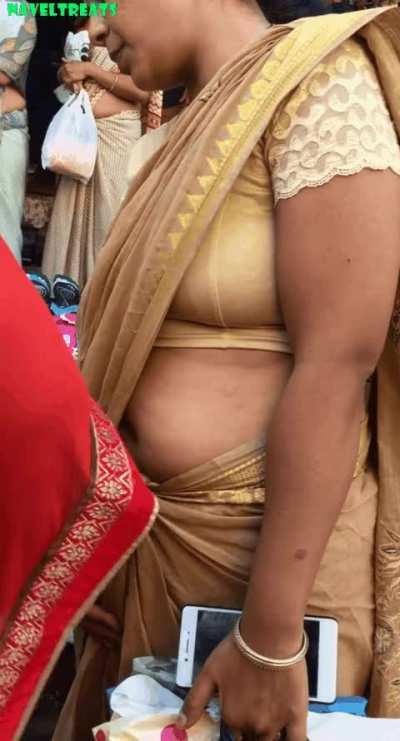 Bhabhi candid deep hole navel
