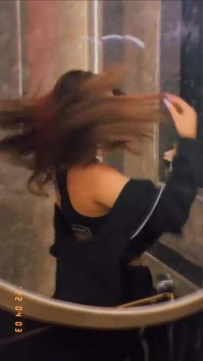 doesn't it look exactly like a fucking BLACKEDRAW intro? you think avneet might be getting it?