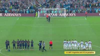 Emi Martinez throws ball away before Tchouameni penalty