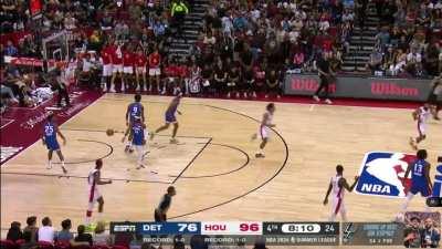 [Highlight] Jabari Smith Jr. goes 1-on-1 with Wiseman and drains the 3 to give him 35 on the night