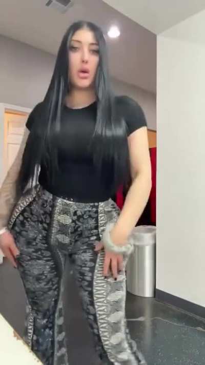 It’s so unnecessarily big… I LOVE IT 🤤😍🙌🏾