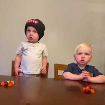 Не ешьте, пока мы не вернёмся