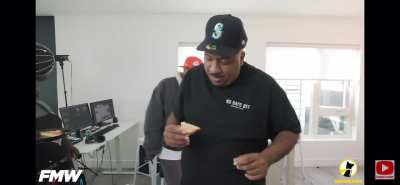 Pun flirting with Djiana