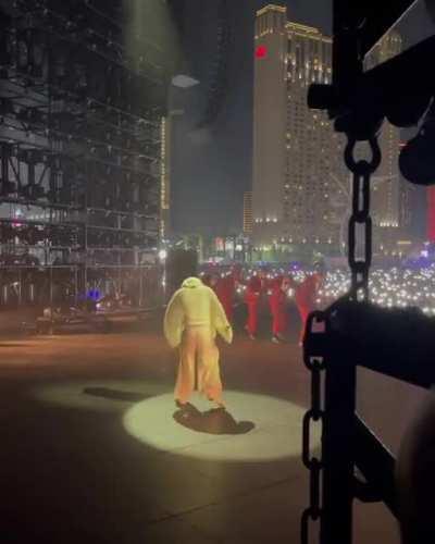 What A Way To Start The Show by Kendrick !!