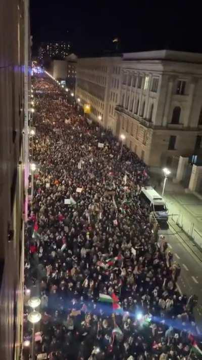 Huge Berlin march despite German suppression.