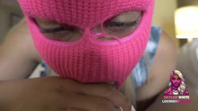 Anon baddie gives some fire head 🔥