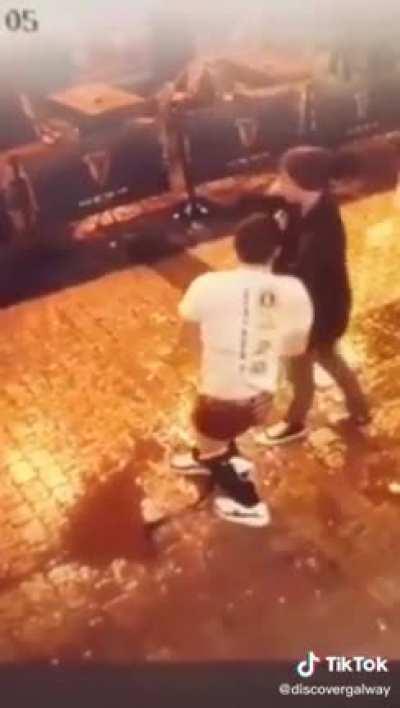 Drunk guy fights a pole and gets pantsed