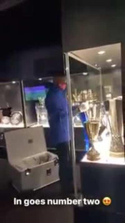 The second Big Ear Cup find its place in our showcase.