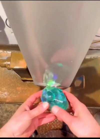 Thanks, I hate it when people confuse 'real crystal' with real art.