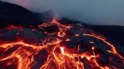 Flying my drone into a Volcano / @nicolas_gaillard