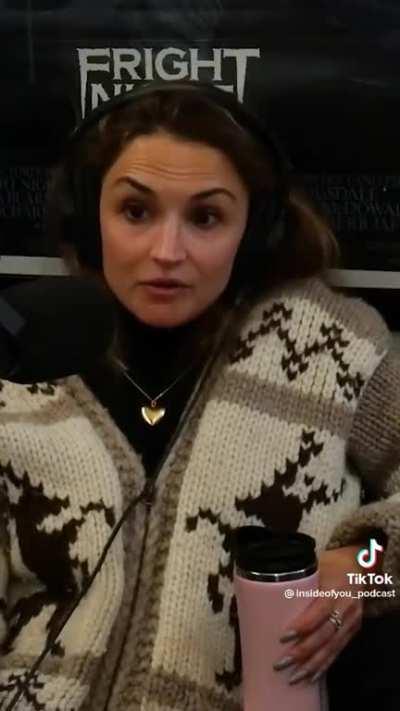 Michael Rosenbaum thinks he has a funny story until Rachael Leigh Cook tells him what happened later.