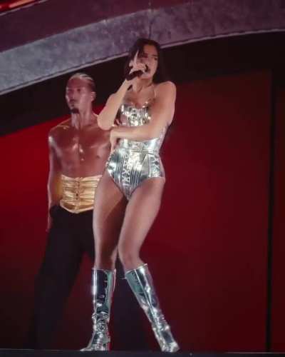 'muitooooo obrigado Rio, I loved every moment I spent here in Brazil.' - IG November 2025