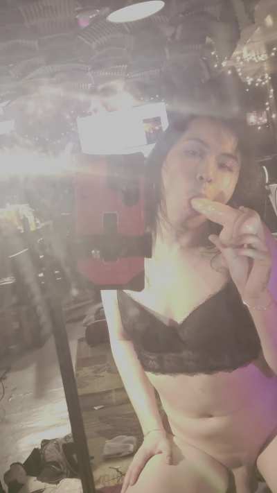Blowjob by Trans Pornstar Michelle Flowers 💖🌹