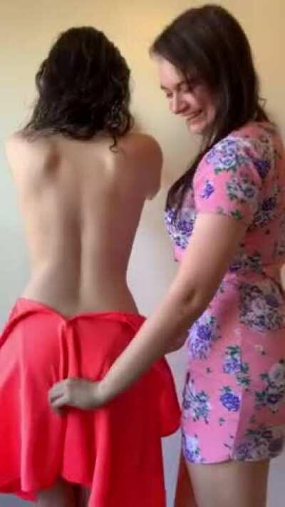 Only hit that arrow if you'd actually fuck my best friend and I... together 😜😈💕