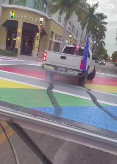 Not all Westerners are bad, White Republicans are based 💪💪