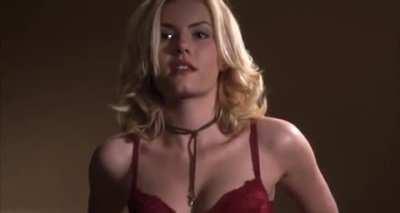 Elisha Cuthbert is seductive