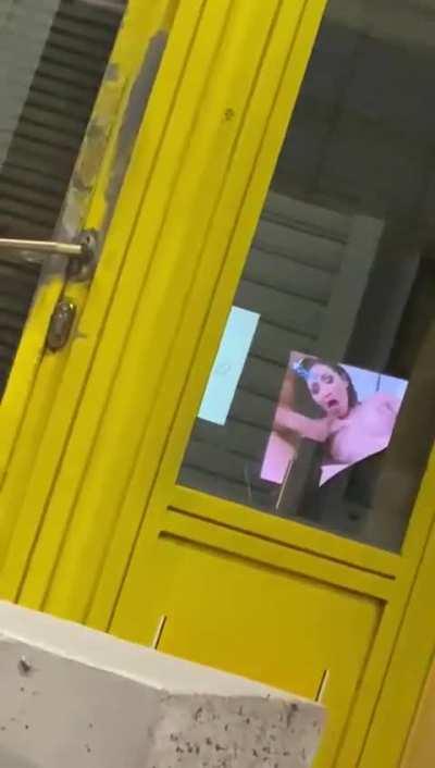 Naplatna Kućica Moment