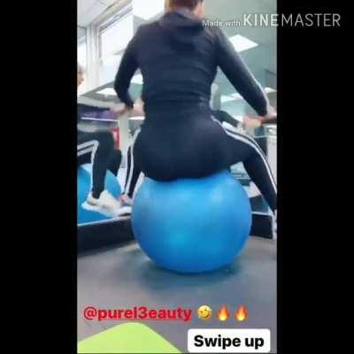 Her story video slowed down.