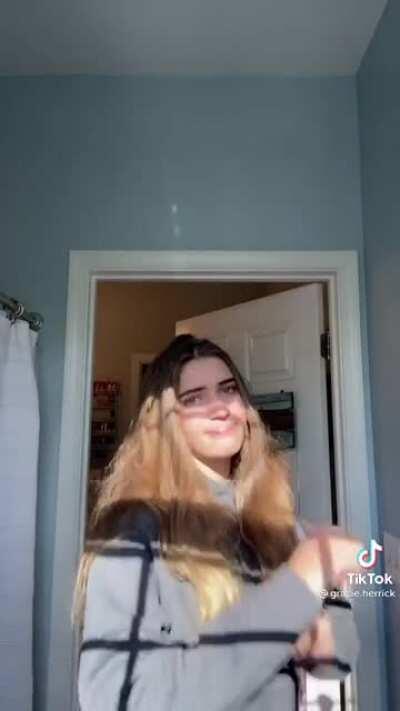 Unexpected hooters babe