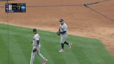 [Highlight] Emmanuel Clase gets the save as the Guardians take game 2 of the ALDS