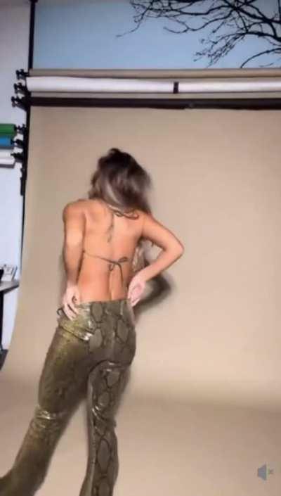 who else cant stop jerking to sommer ray in leather pants