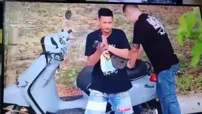 These two thai bros are starting border conflicts