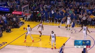 [Highlight] Anthony Lamb, a two way player, hits his 4th three-pointer of the first quarter, he's now 4/4