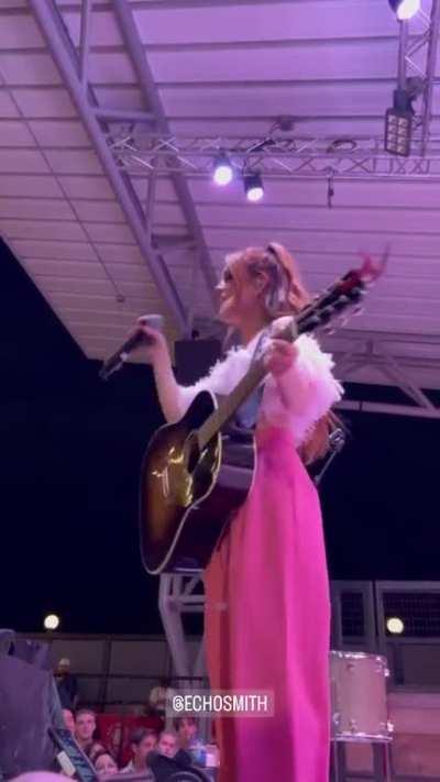 Singing alongside the crowd in Central Texas (April 2023)