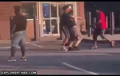 Player thre- PLAYER 4 HAS FINISHED THE MATCH