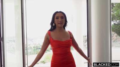 A Bunch of Bad Bitches Behind The Scenes 