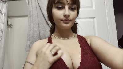 I just turned 18, so I can be here... righttt ?.