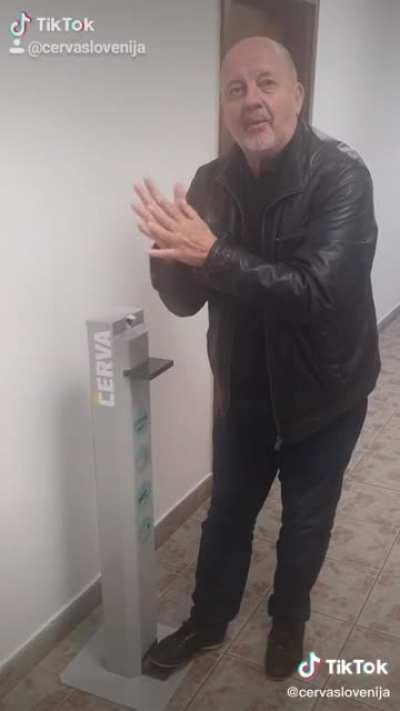 Jelinčič nam pove tisto FINTO 😂😂