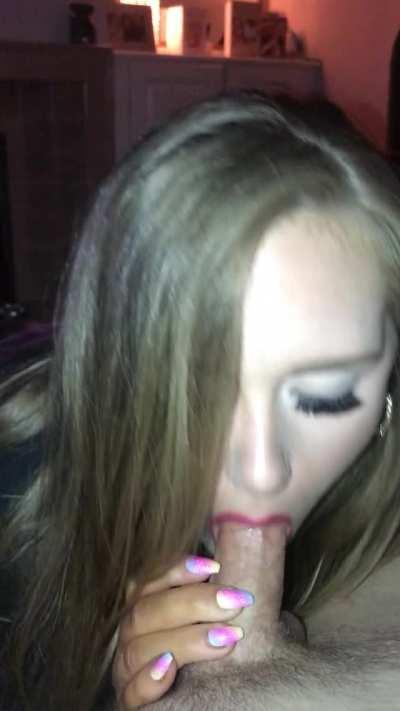 Stare into my eyes as I drain you dry 😏