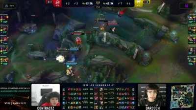 Thought it was honorable that aphromoo would sacrifice himself and flash on the Caitlyn trap for his adc