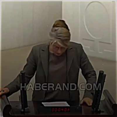 Ben bi daha mommy derim aga