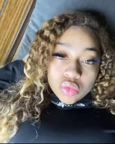 She know what she doin 😒