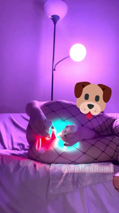 Love how deep these lightsticks go in both my holes