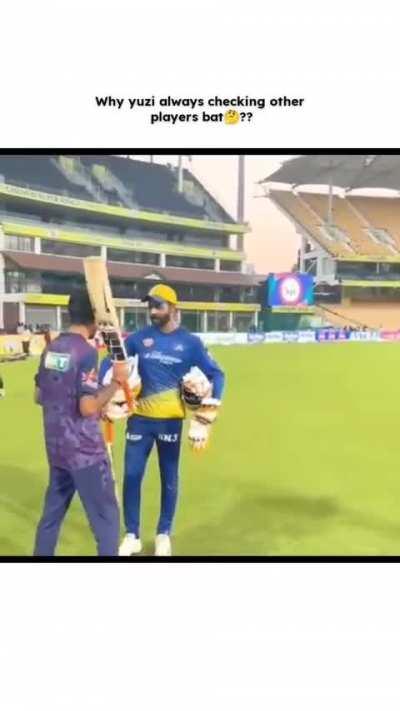 yuzi and his obsession with other's bat