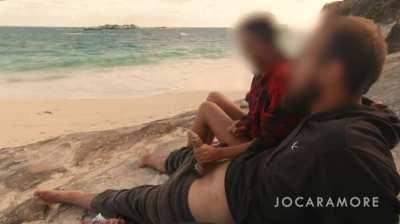 Chilling by the beach and getting a sneaky blowjob...