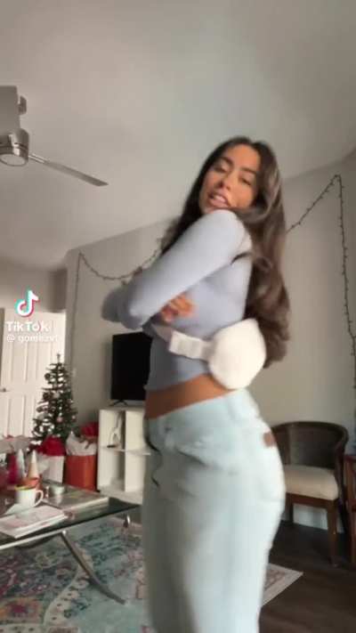 VALENTINA GÓMEZ I WILL UPLOAD 1 VIDEO A DAY FROM NOW ON  GOMEZVF