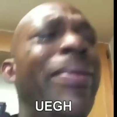 برسونید دستش ببینه آریا